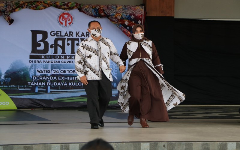 Bangkitkan Batik Kulonprogo, Dekranasda Gelar Fashion Show Batik