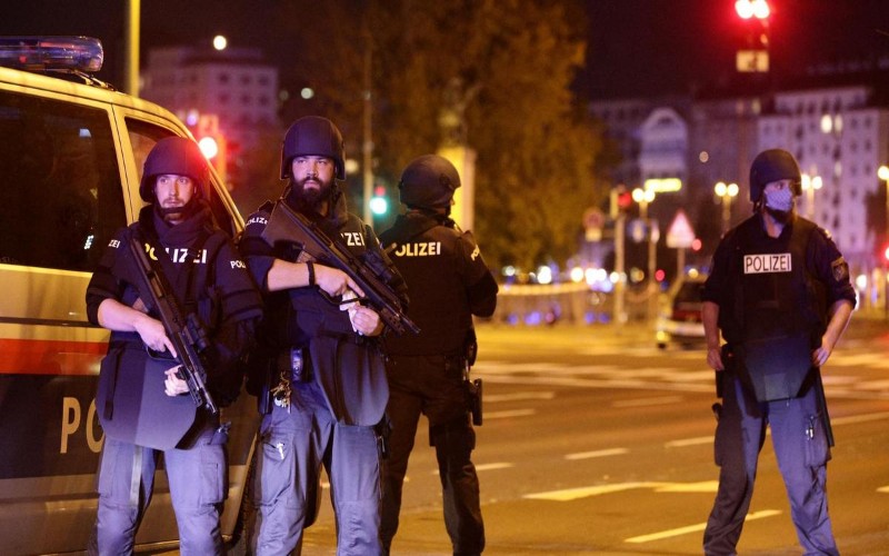 2 Orang Tewas dalam Teror Tembakan di Wina Austria