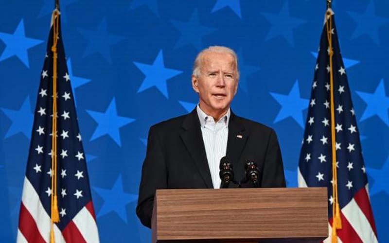 Menang Pilpres AS, Joe Biden Nyekar ke Makam Istri
