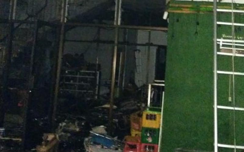 Toko Dua Lantai di Jalan Gejayan Terbakar