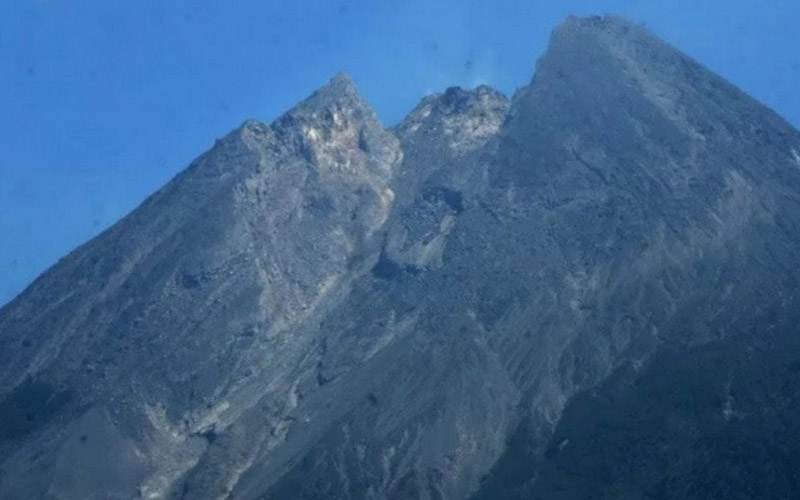 Warga Balerante Dikagetkan Suara Gemuruh dari Puncak Gunung Merapi