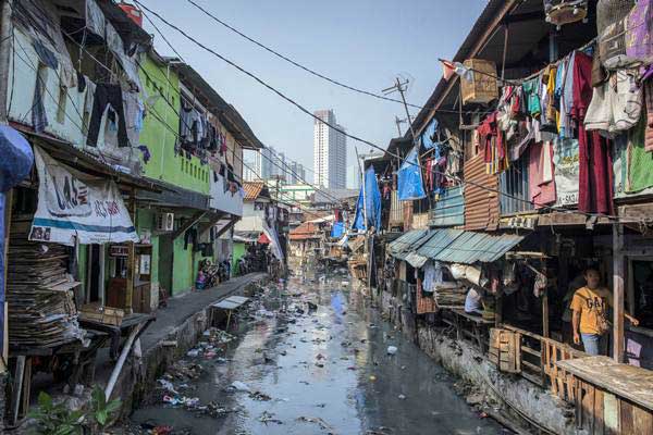 Sri Mulyani Klaim Bansos Tekan Angka Kemiskinan di Bawah 10 Persen 