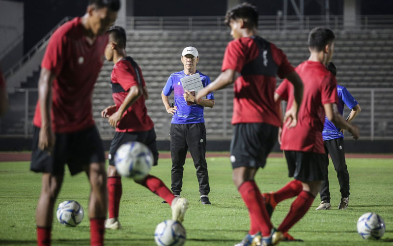 Staf Pelatih Shin Tae-yong Mulai Memimpin Latihan Timnas U-19