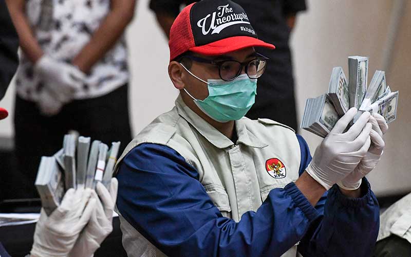 Juliari Korupsi Bansos Covid-19, KPK Berpotensi Periksa Megawati & Hasto