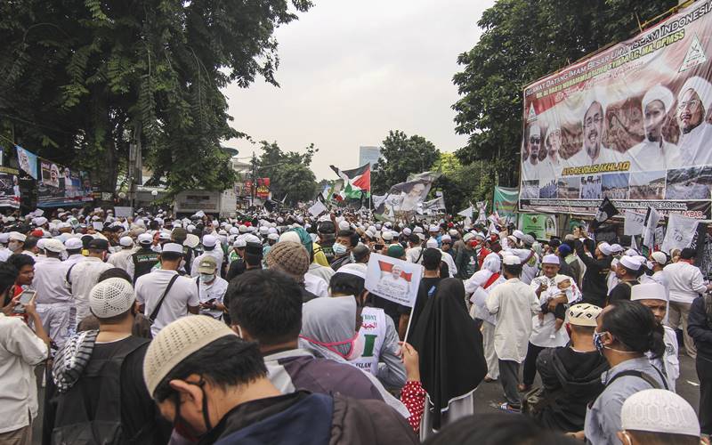 FPI Ganti Nama Jadi Front Persatuan Islam, Ini Tanggapan Refly Harun