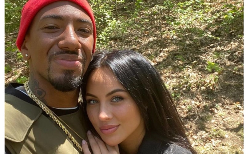 Jerome Boateng Jadi Rebutan Dua Wanita