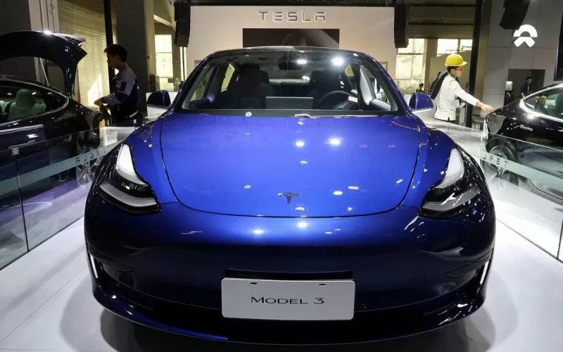 Tesla Model Baru Dibanderol Rp700 Juta di China