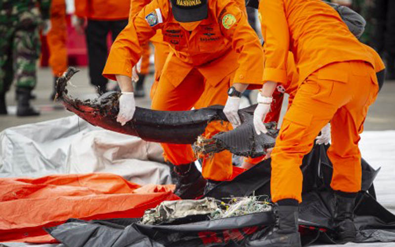 Satu Kantong Jenazah Berisi Bagian Tubuh Diduga Korban Sriwijaya Air Tiba di RS Polri