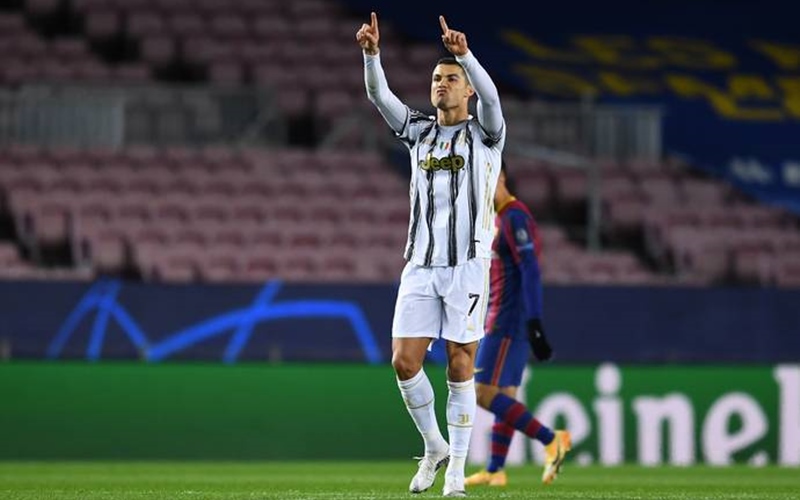 Ronaldo Akan Jadi Pencetak Gol Terbanyak Sepanjang Masa