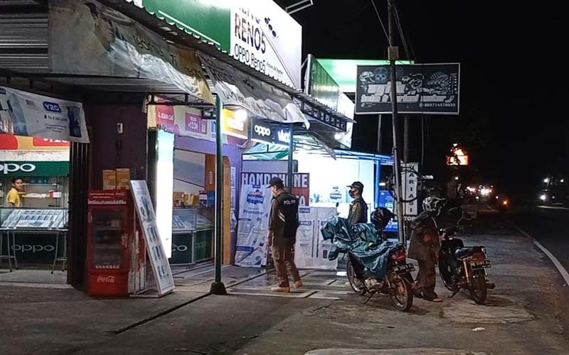 Hari Kedua PTKM, Pol PP Kulonprogo Masih Temukan Puluhan Toko Langgar Jam Malam