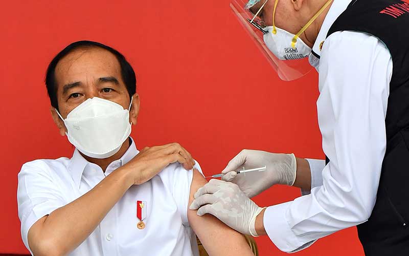Jokowi Merasa Pegal setelah Disuntik Vaksin Sinovac