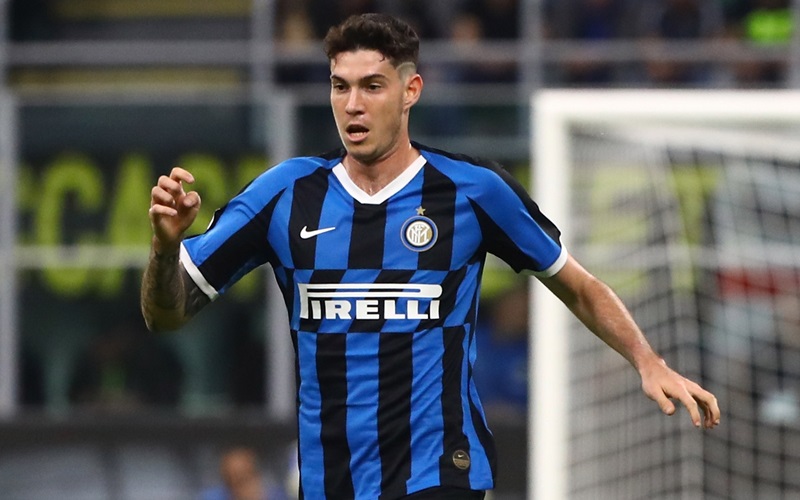 Bek Inter Milan Bastoni Ingin Kalahkan Juve di San Siro 