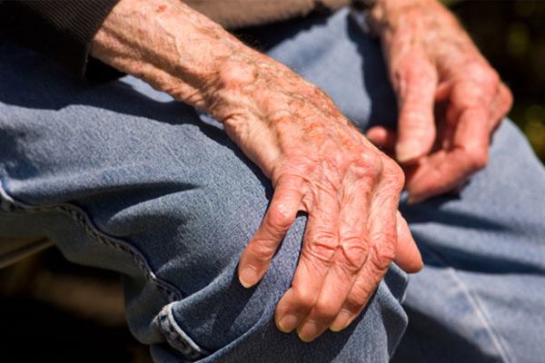 Peneliti: Ganja Kurangi Gejala Penyakit Parkinson