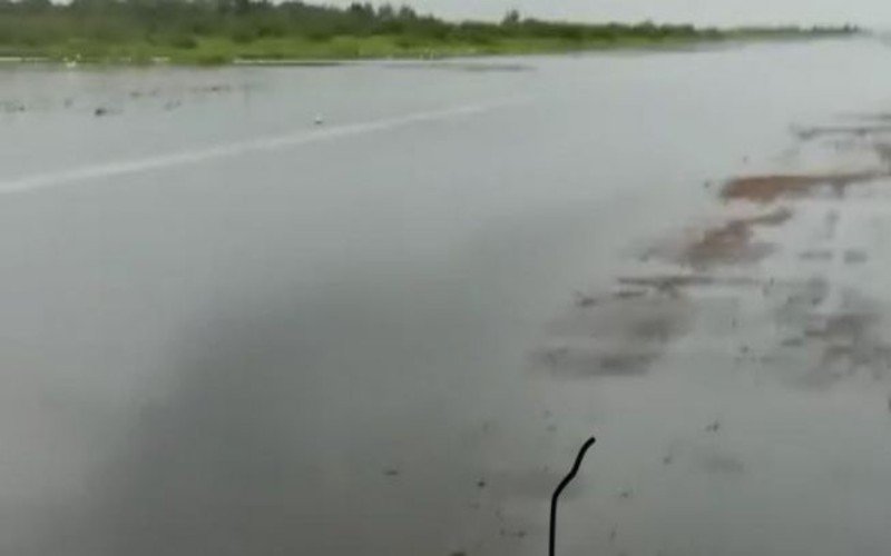 Runway Kebanjiran, Bandara Ahmad Yani Lumpuh Total