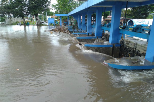 BMKG: Pulau Jawa Berpotensi Banjir Dampak Hujan Lebat 18 - 19 Februari