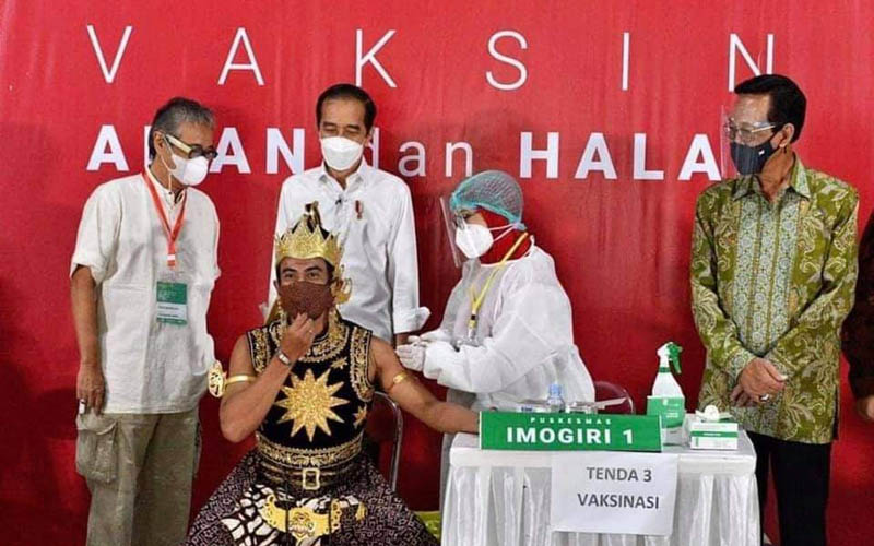 Selain Dampingi Vaksinasi, Jokowi Saksikan Pentas Seni di Padepokan Bagong Kussudiardja