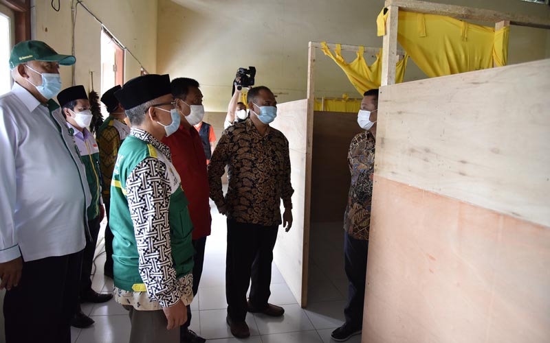Pemda DIY Serahkan Puluhan Bilik untuk Pengungsi Merapi