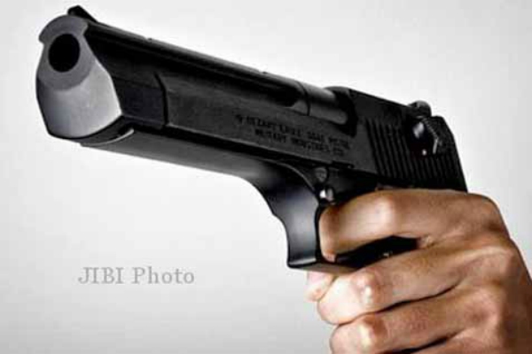 Pakai Pistol Mainan, Warga Bantul Ancam Tembak & Peras Penjaga Toko 