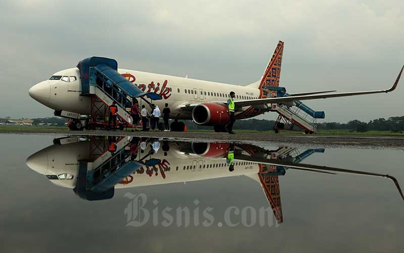 Siap Take Off, Boeing 737-800 NG Batik Air Kembali ke Landasan Parkir