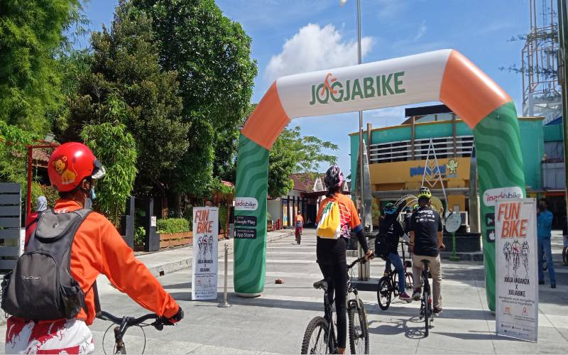 Pengelola Biro Perjalanan dari Berbagai Kota Jajal Wisata Sepeda di Jogja