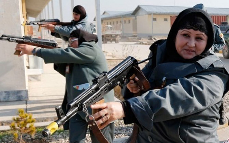 Seorang Perempuan Polisi di Afghanistan Tewas Diserang Kelompok Pria Bersenjata