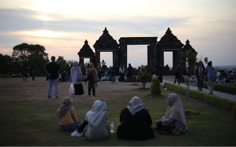 Paket Wisata Bersepeda Hadir di Candi Prambanan-Borobudur