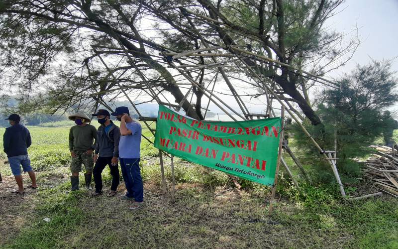 15 Hektare Lahan Pertanian Lenyap Akibat Tambang Pasir di Muara Opak