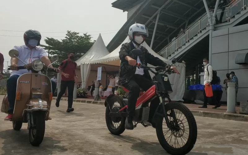 Menhub Targetkan 2030 Kendaraan Listrik Banyak Dipakai Masyarakat
