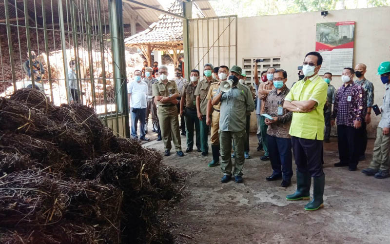 Sultan Ingatkan Industri Kayu Putih di Gunungkidul Harus Sejahterakan Warga