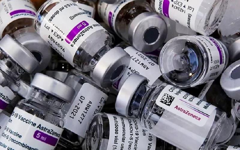 Pemerintah Hentikan Penggunaan Vaksin AstraZeneca