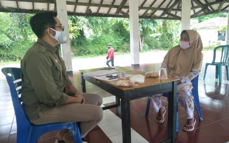 PKM UMY Inisiasi Pembentukan Kantin Sehat di Agrowisata Salak Pondoh Bangunkerto