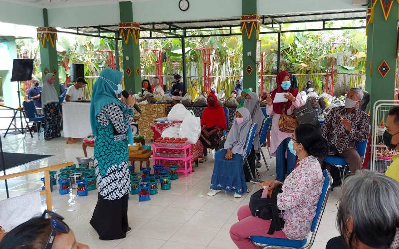 Kembangkan Proses Mordanting dengan Kitosan, UAD Inisiasi Batik Ramah Lingkungan