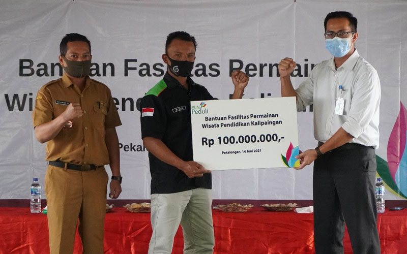 PLN Salurkan Rp 100 Juta untuk Dorong Pengembangan Desa Wisata Kalipaingan