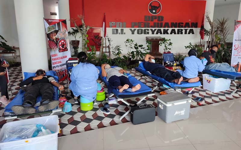 Galang Aksi Kemanusiaan, Baguna PDIP DIY Gelar Donor Darah