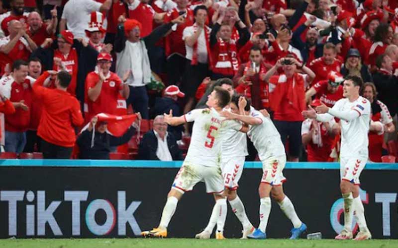 Kalah di 2 Laga Awal, Denmark Lolos Dramatis ke 16 Besar Euro 2020