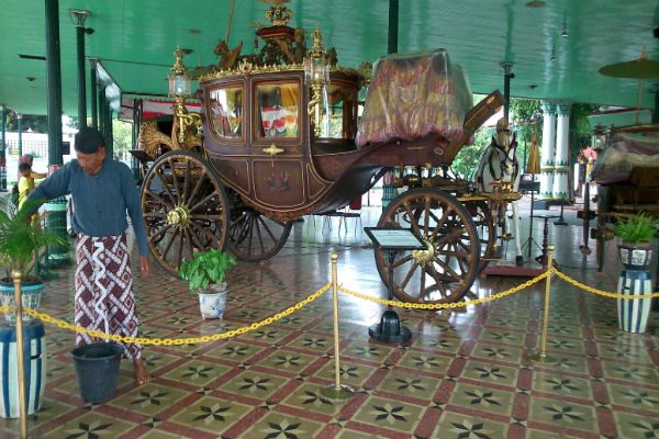 Sultan Putuskan Tutup Sementara Wisata ke Kraton Jogja