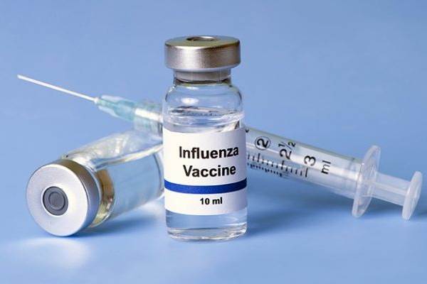 Penelitian: Vaksin Flu Tekan Risiko Keparahan Pasien Covid-19