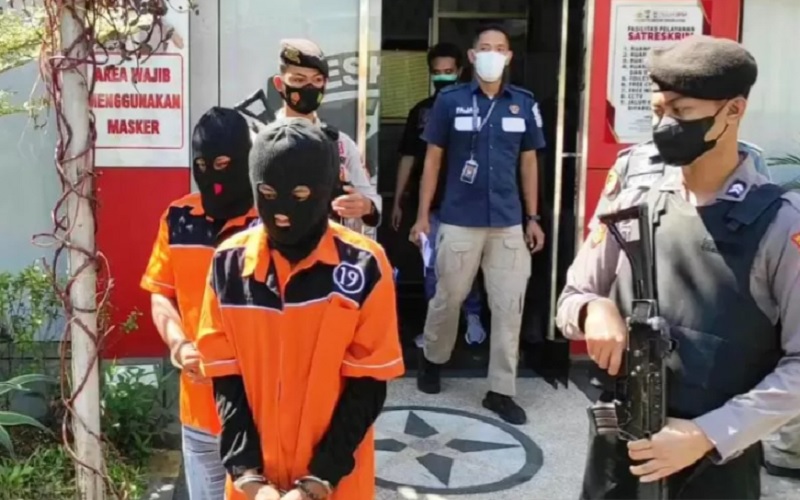 Polisi Tangkap 3 Pelaku Kericuhan PPKM Darurat di Surabaya