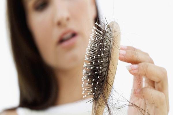 5 Kebiasaan Ini Bikin Rambut Anda Rontok