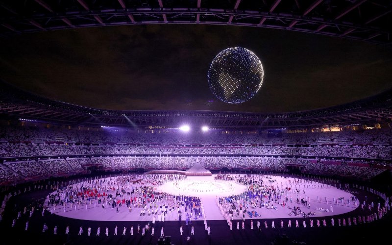 Wow, 1.824 Drone Membentuk Bola Dunia di Pembukaan Olimpiade Tokyo