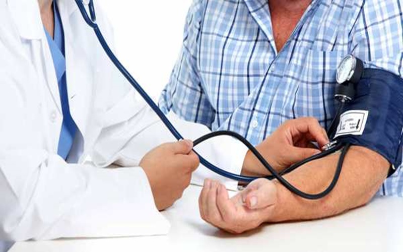 Kenali 5 Gejala Hipertensi yang Butuh Bantuan Medis Secepatnya