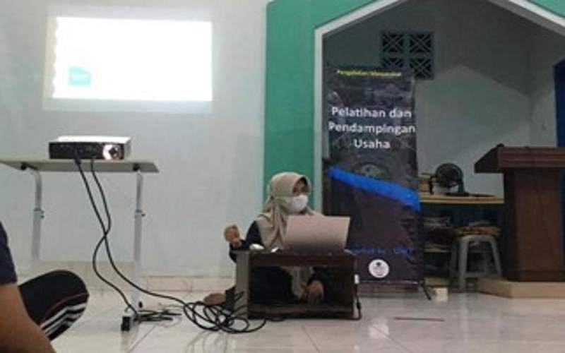 UMY Dampingi Usaha Remaja Masjid Melalui Penguatan E-Marketing dan Keuangan