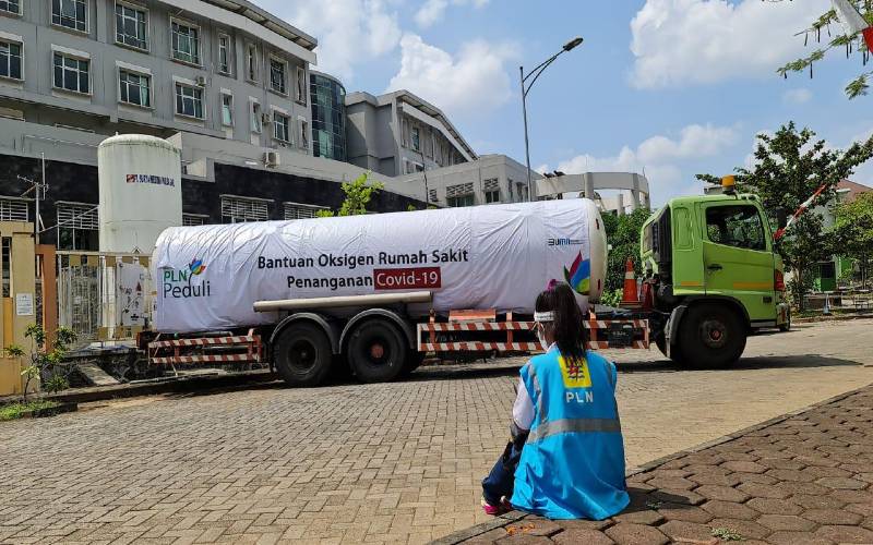 Lagi, PLN Salurkan Bantuan Oksigen Penanganan Covid ke 7 Rumah Sakit di Jawa Tengah