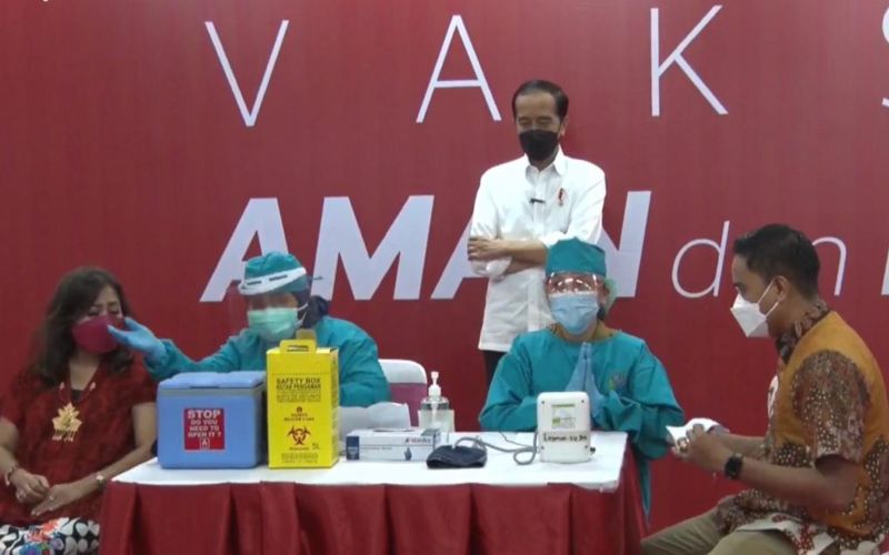 Hampir 50 Juta Penduduk Indonesia Telah Disuntik Vaksin Covid Dosis Pertama