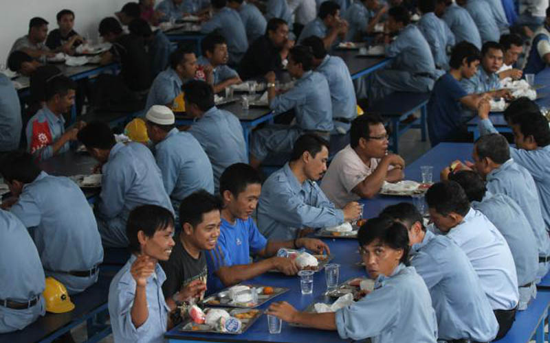 DPR RI Terkejut WNA Asal China Jadi Buruh Pabrik di Indonesia