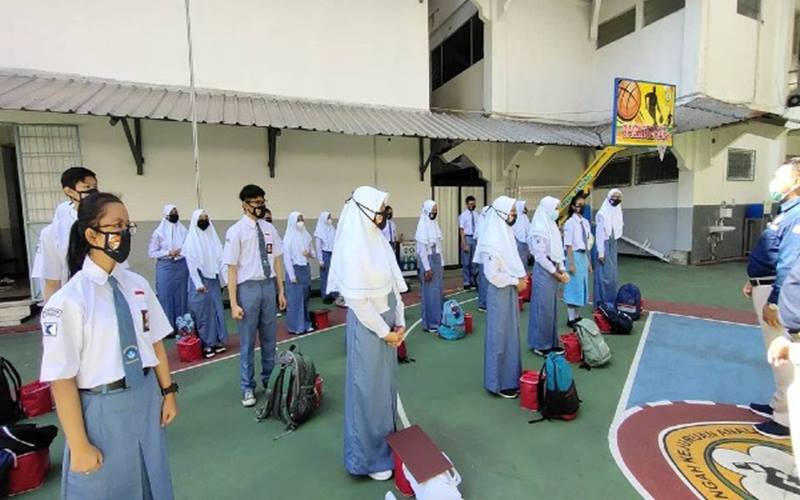 Jokowi Perintahkan Sekolah Tatap Muka kalau Semua Murid Sudah Divaksin Covid-19