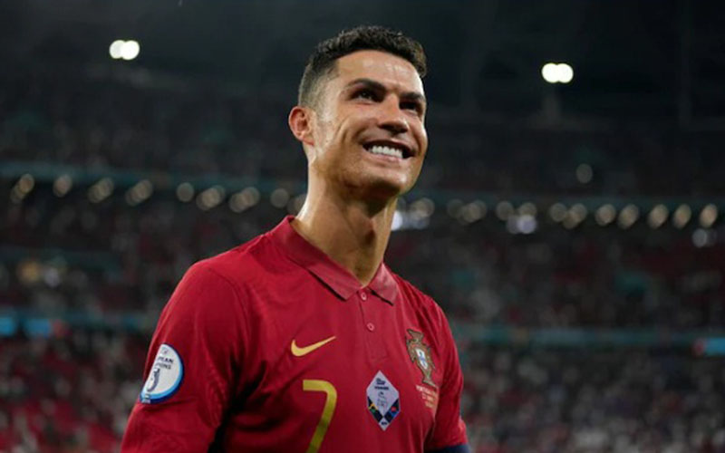 Cuitan Lucu Sambut Kepulangan Ronaldo ke Manchester United