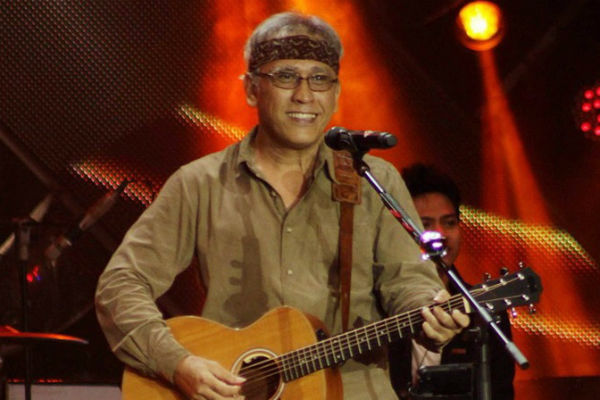 Dikaitkan dengan Soeharto, Iwan Fals Tegaskan Lagu Bento Terinspirasi dari Ayam
