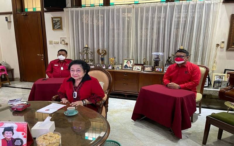 Bantah Kena Stroke & Masuk ICU, Megawati Buka Pelatihan Kader 