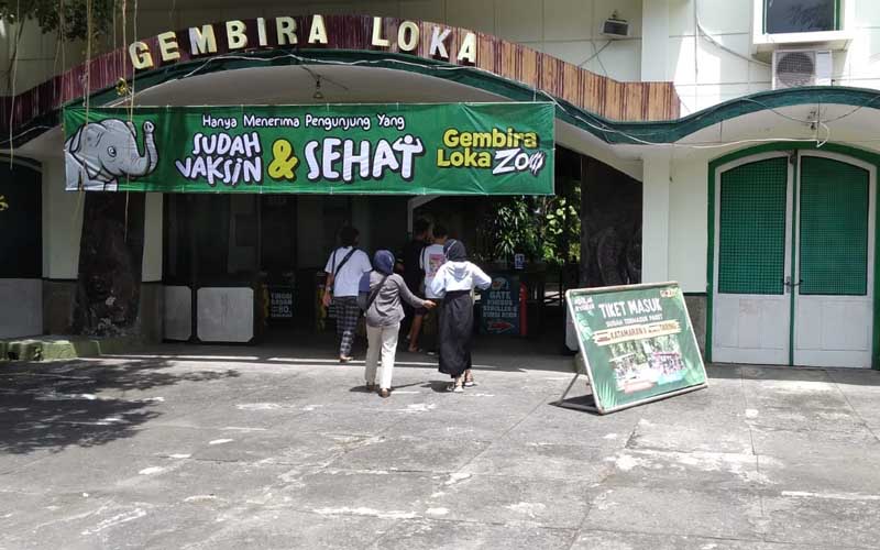 Jauh-Jauh dari Makassar, Pengunjung GL Zoo Hanya Bisa Selfie di Halaman